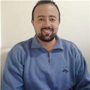 Soy un educador paciente, apasionado y creativo. Las clases pueden ser para niños, niñas y adolescentes